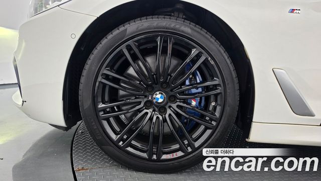 BMW 5-Series 540i xDrive M Sport Plus — пробег 109 499 км — фото 5 из 5