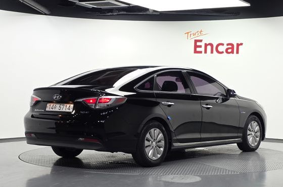 Hyundai Sonata 2.0 HEV Smart — пробег 134 898 км — фото 2 из 5