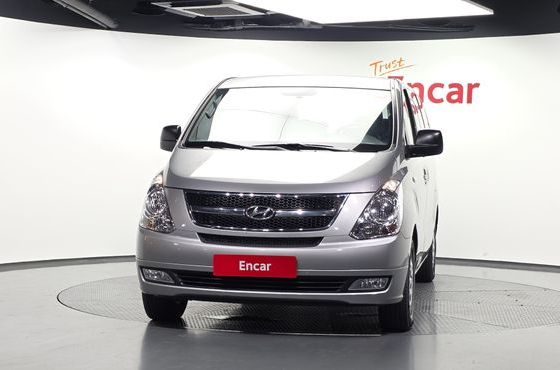 Hyundai Starex 11-Seater Wagon CVX Luxury — пробег 188 375 км — фото 3 из 5