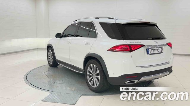 Mercedes-Benz GLE-Class GLE300d 4MATIC — пробег 56 354 км — фото 3 из 5