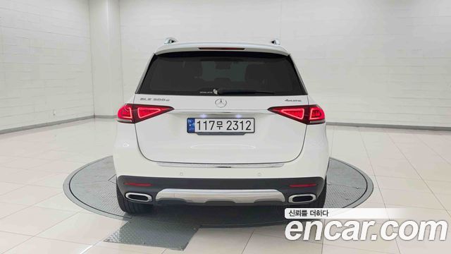 Mercedes-Benz GLE-Class GLE300d 4MATIC — пробег 56 354 км — фото 4 из 5