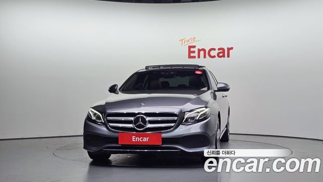 Mercedes-Benz E-Class E300 4MATIC Avnatgarde — пробег 144 568 км — фото 3 из 5