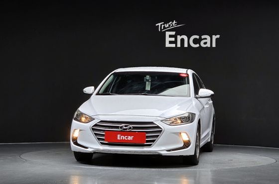 Hyundai AVANTE 1.6 e-VGT SMART — пробег 166 764 км — фото 3 из 5