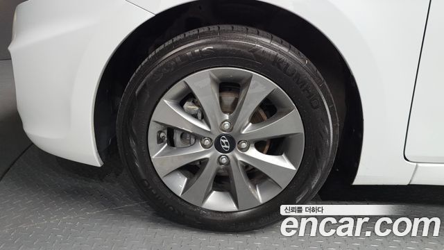Hyundai Accent из Кореи Encar
