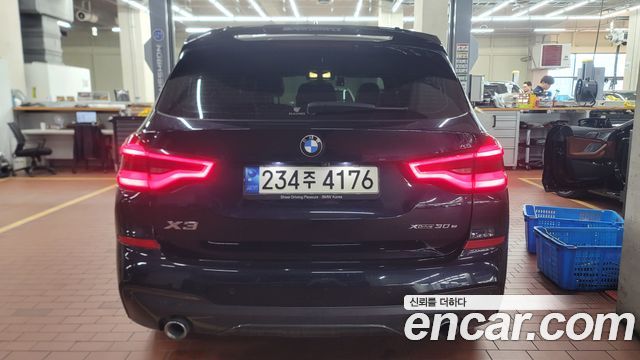BMW X3 xDrive 30e M Sport — пробег 19 614 км — фото 2 из 5