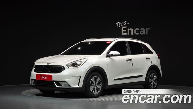 Kia Niro Prestige — пробег 123 526 км — фото 1 из 5