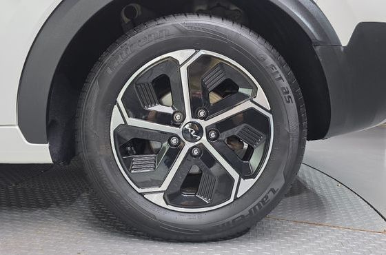 Kia Niro Prestige — пробег 39 547 км — фото 5 из 5