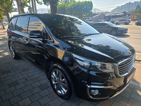 Kia Carnival 9-seater Prestige — пробег 193 390 км — фото 1 из 5