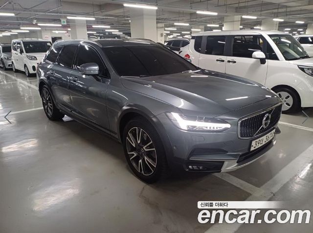 Volvo V90 T5 Pro AWD — пробег 272 809 км — фото 3 из 5