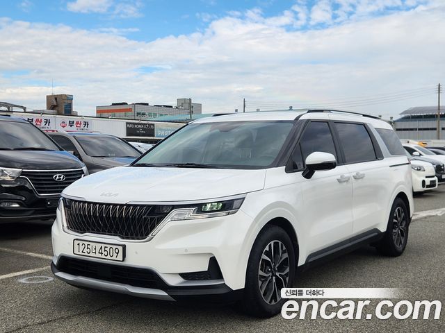 Kia Carnival Gasoline 9-Seater Prestige — пробег 80 000 км — фото 2 из 5