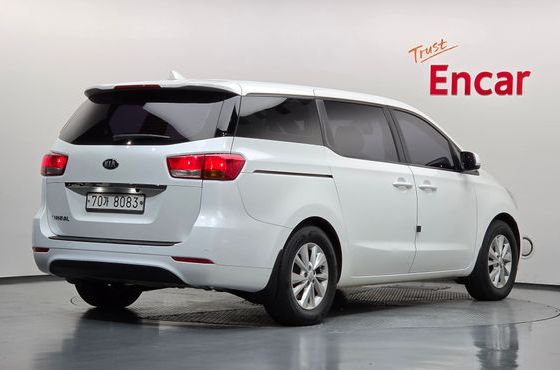 Kia Carnival 11-seater Deluxe — пробег 156 603 км — фото 2 из 5