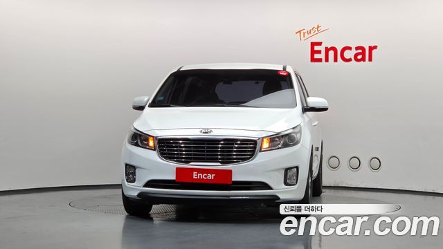 Kia Carnival из Кореи Encar