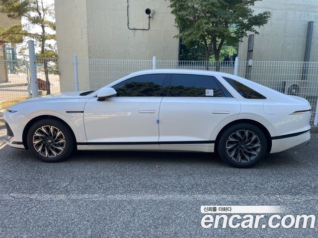 Hyundai Grandeur Premium — пробег 3 800 км — фото 5 из 5