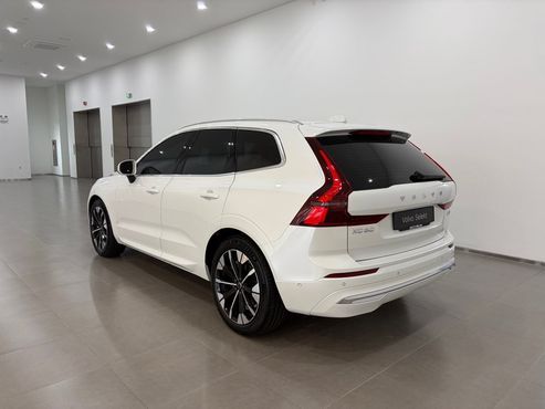 Volvo XC60 B5 Ultra Bright Air Sus — пробег 2 320 км — фото 2 из 5