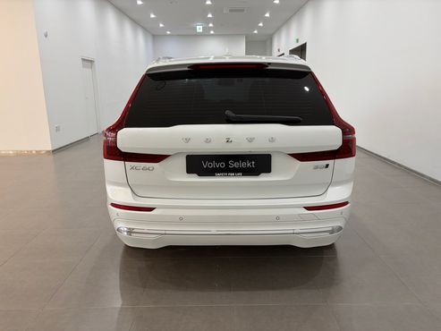 Volvo XC60 B5 Ultra Bright Air Sus — пробег 2 320 км — фото 4 из 5