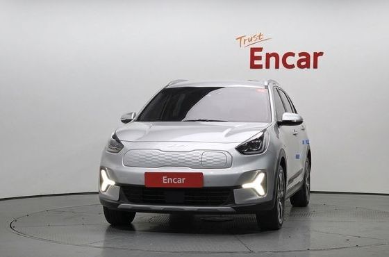 Kia Niro Air — пробег 98 011 км — фото 3 из 5