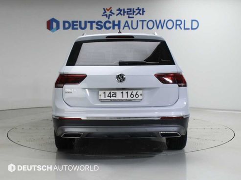 Volkswagen Tiguan 2.0 TDI Prestige — пробег 107 612 км — фото 4 из 5