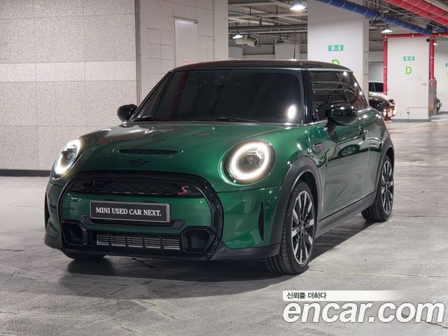 Mini Cooper Classic Launch Pack Third Generation — пробег 20 274 км — фото 1 из 5