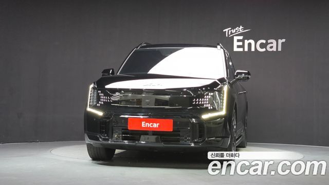 Kia EV9 Long Range 4WD GT Line — пробег 98 621 км — фото 3 из 5