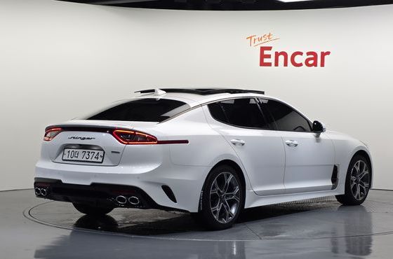 Kia Stinger 2.0 Turbo AWD Platinum — пробег 141 332 км — фото 2 из 5