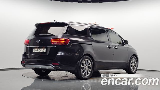 Kia Carnival из Кореи Encar