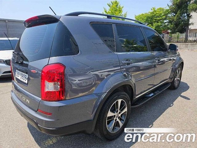 Ssangyong Rexton 2.2 4WD RX7 Luxury — пробег 131 917 км — фото 2 из 5