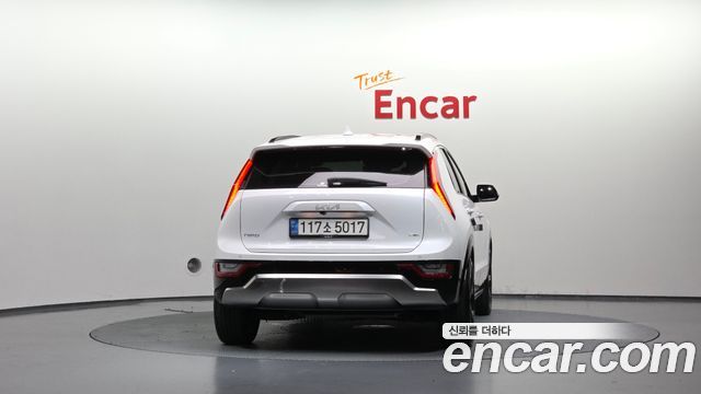 Kia Niro Signature — пробег 25 492 км — фото 4 из 5