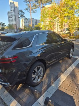 Genesis GV70 2.5T Gasoline 2WD — пробег 26 000 км — фото 4 из 5