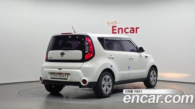 Kia Soul 1.6 GDi Luxury — пробег 12 965 км — фото 2 из 5