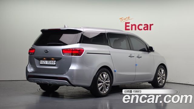 Kia Carnival из Кореи Encar