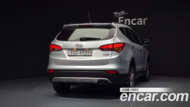 Hyundai Santafe Diesel(e-VGT) 2.0 2WD Premium — пробег 188 788 км — фото 4 из 5