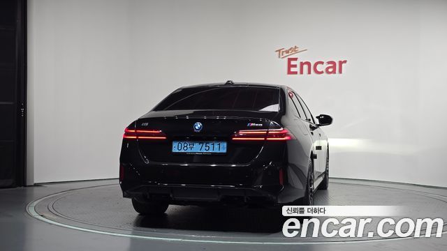 BMW i5 M60 xDrive — пробег 36 743 км — фото 4 из 5
