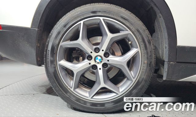 BMW X1 xDrive 20d xLine — пробег 124 927 км — фото 5 из 5