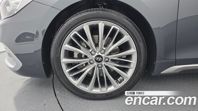 Hyundai Grandeur из Кореи Encar