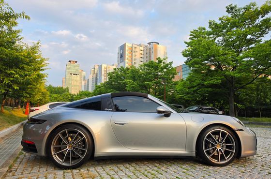 Porsche 911 Targa 4 — пробег 7 600 км — фото 5 из 5