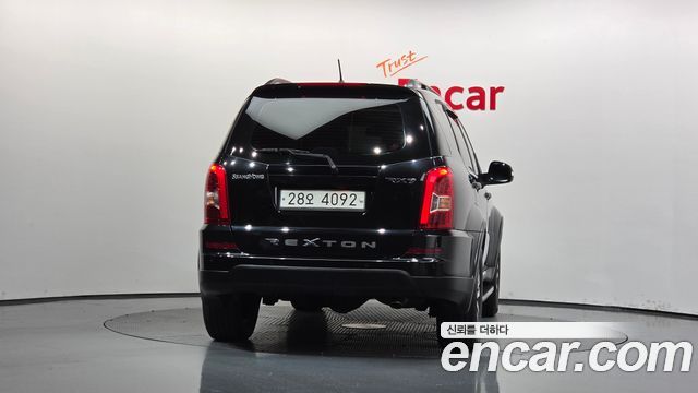 Ssangyong Rexton 2.0 4WD RX7 Luxury — пробег 171 773 км — фото 4 из 5