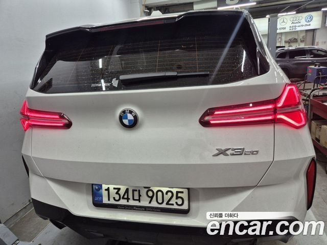 BMW X3 xDrive 20 M Sport — пробег 13 979 км — фото 2 из 3