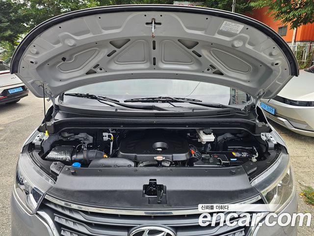 Hyundai Starex Van 3-Seater Smart — пробег 60 680 км — фото 2 из 5