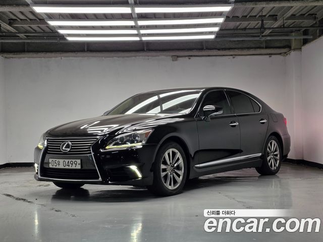 Lexus LS Supreme XF40 — пробег 116 000 км — фото 1 из 5