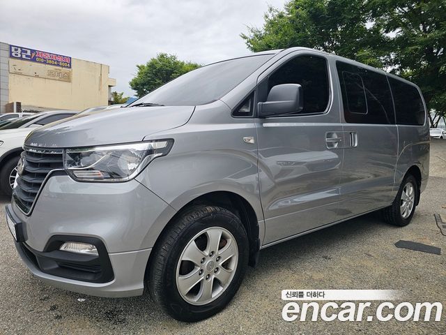 Hyundai Starex 4WD Wagon 12-Seater Smart — пробег 95 300 км — фото 3 из 5