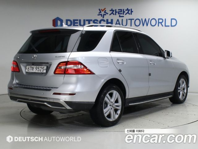 Mercedes-Benz M-class ML350 BlueTEC 4MATIC — пробег 122 869 км — фото 2 из 5