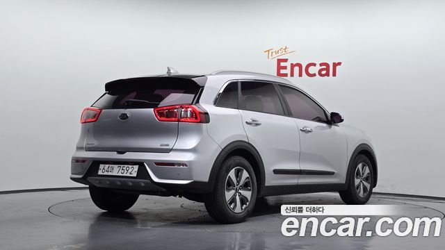 Kia Niro из Кореи Encar