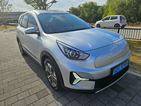 Kia Niro Light (Taxi Trim) — пробег 186 165 км — фото 3 из 5