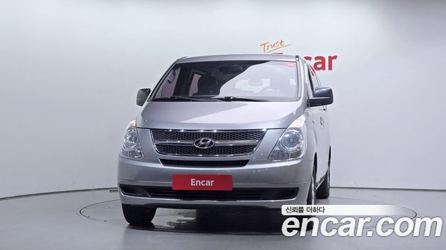 Hyundai Starex 12-Seater Wagon CVX Deluxe — пробег 91 950 км — фото 3 из 5