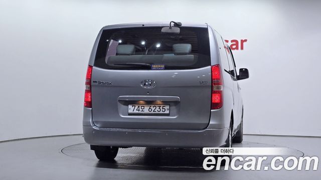 Hyundai Starex 12-Seater Wagon CVX Deluxe — пробег 91 950 км — фото 4 из 5