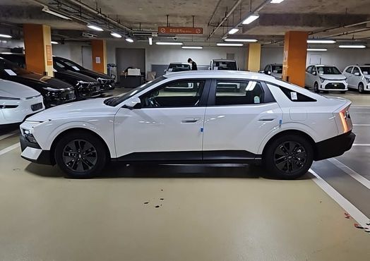 Hyundai AVANTE 2.0 Modern — пробег 1 км — фото 2 из 5