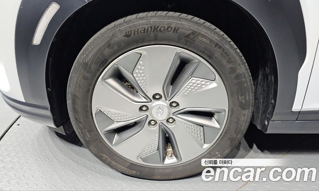 Hyundai Kona Premium — пробег 187 419 км — фото 5 из 5