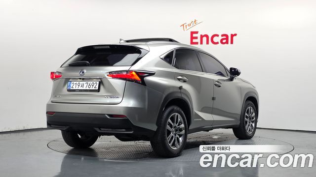 Lexus NX Supreme — пробег 101 333 км — фото 2 из 5
