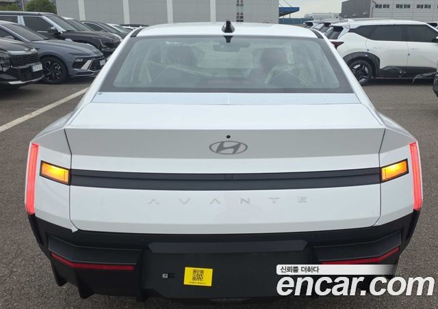 Hyundai AVANTE 2.0 Modern — пробег 1 км — фото 3 из 5