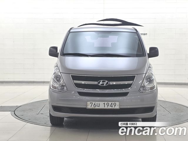 Hyundai Starex 12-Seater Wagon CVX Deluxe — пробег 163 800 км — фото 1 из 5